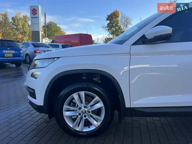 Белый Шкода Kodiaq, объемом двигателя 1.97 л и пробегом 219 тыс. км за 26200 $, фото 6 на Automoto.ua