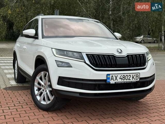 Белый Шкода Kodiaq, объемом двигателя 1.98 л и пробегом 56 тыс. км за 30500 $, фото 1 на Automoto.ua