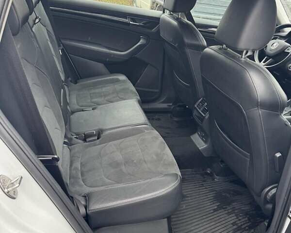 Белый Шкода Kodiaq, объемом двигателя 1.98 л и пробегом 85 тыс. км за 26000 $, фото 4 на Automoto.ua