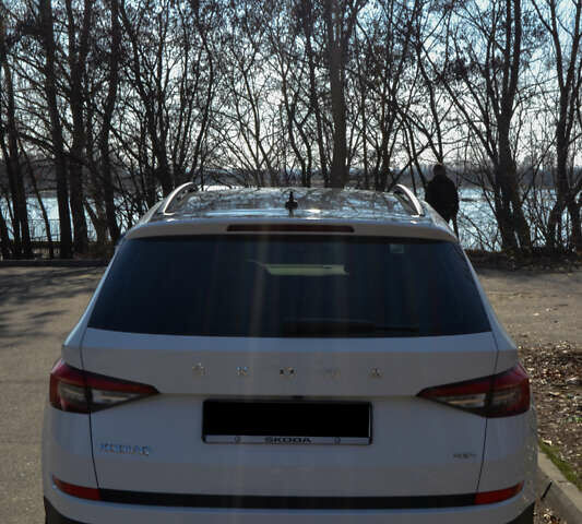 Білий Шкода Kodiaq, об'ємом двигуна 1.97 л та пробігом 226 тис. км за 26000 $, фото 3 на Automoto.ua