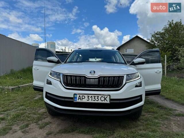 Белый Шкода Kodiaq, объемом двигателя 1.98 л и пробегом 33 тыс. км за 34500 $, фото 25 на Automoto.ua