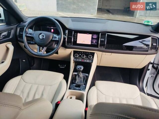 Білий Шкода Kodiaq, об'ємом двигуна 1.97 л та пробігом 190 тис. км за 30950 $, фото 20 на Automoto.ua