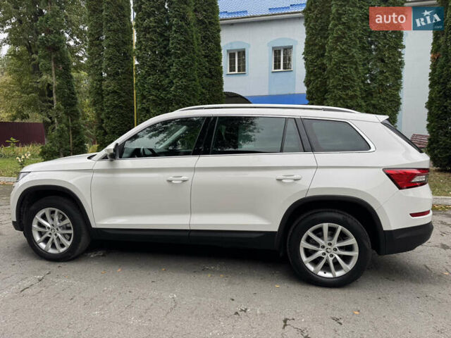 Белый Шкода Kodiaq, объемом двигателя 1.97 л и пробегом 237 тыс. км за 26500 $, фото 6 на Automoto.ua