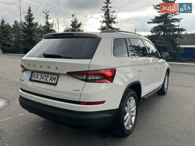 Белый Шкода Kodiaq, объемом двигателя 2 л и пробегом 225 тыс. км за 21800 $, фото 15 на Automoto.ua