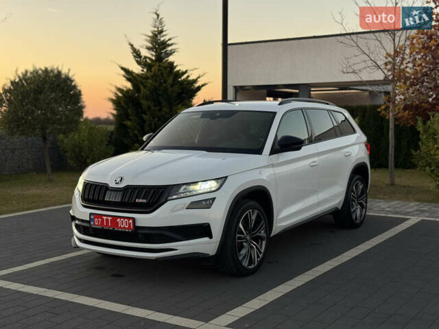 Белый Шкода Kodiaq, объемом двигателя 2 л и пробегом 195 тыс. км за 34999 $, фото 22 на Automoto.ua