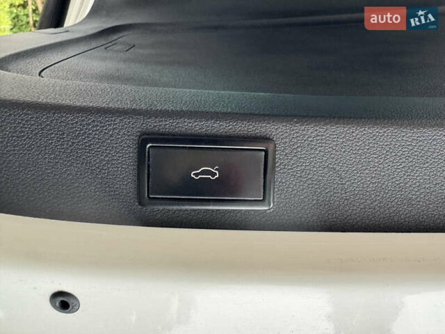 Белый Шкода Kodiaq, объемом двигателя 1.97 л и пробегом 237 тыс. км за 26500 $, фото 77 на Automoto.ua