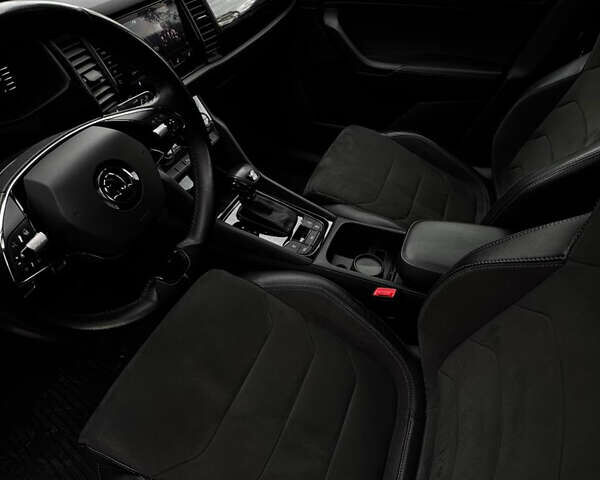 Белый Шкода Kodiaq, объемом двигателя 1.98 л и пробегом 113 тыс. км за 32000 $, фото 11 на Automoto.ua