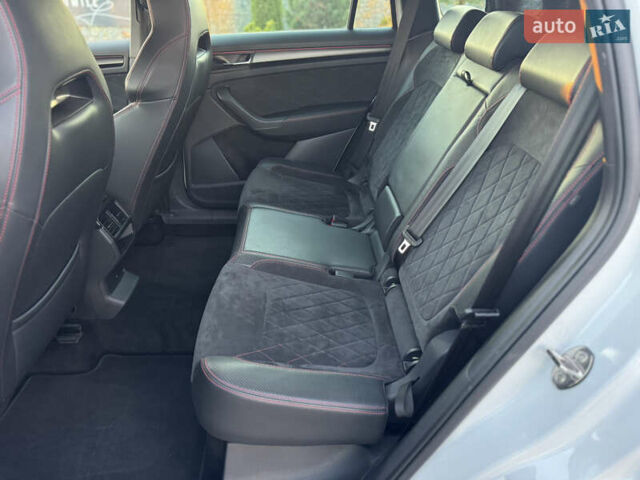 Белый Шкода Kodiaq, объемом двигателя 2 л и пробегом 195 тыс. км за 34999 $, фото 36 на Automoto.ua