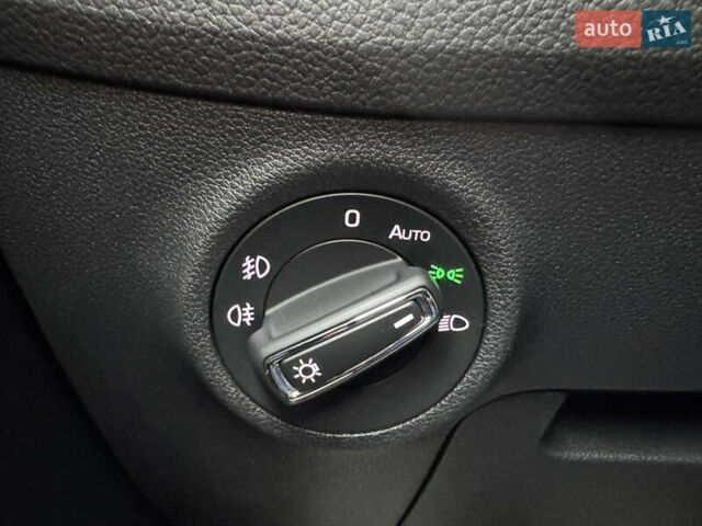 Белый Шкода Kodiaq, объемом двигателя 1.97 л и пробегом 237 тыс. км за 26500 $, фото 45 на Automoto.ua