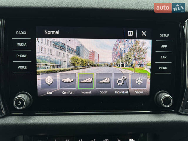 Белый Шкода Kodiaq, объемом двигателя 1.97 л и пробегом 237 тыс. км за 26500 $, фото 50 на Automoto.ua