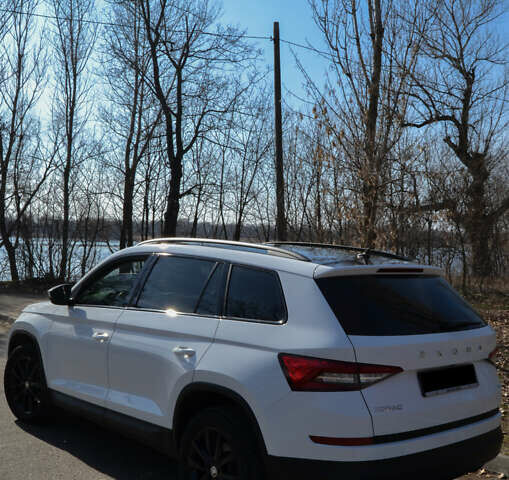 Білий Шкода Kodiaq, об'ємом двигуна 1.97 л та пробігом 226 тис. км за 26000 $, фото 2 на Automoto.ua