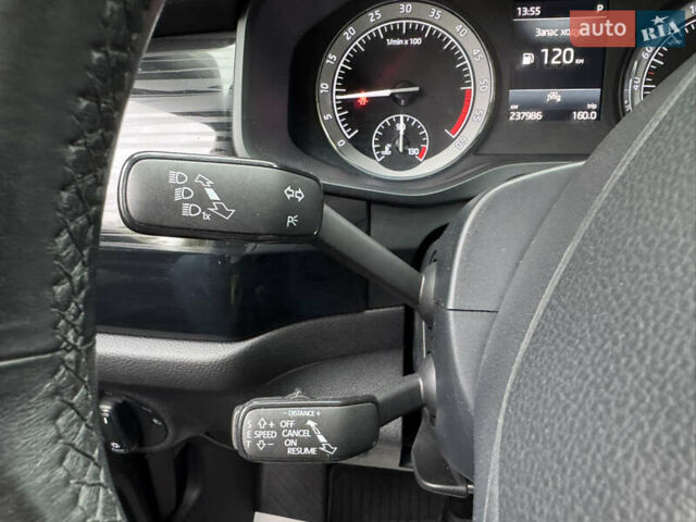 Белый Шкода Kodiaq, объемом двигателя 1.97 л и пробегом 237 тыс. км за 26500 $, фото 44 на Automoto.ua