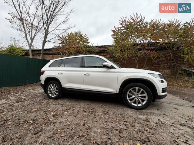 Белый Шкода Kodiaq, объемом двигателя 1.98 л и пробегом 232 тыс. км за 23000 $, фото 36 на Automoto.ua