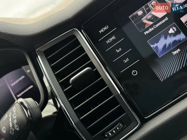 Белый Шкода Kodiaq, объемом двигателя 2 л и пробегом 153 тыс. км за 35600 $, фото 68 на Automoto.ua