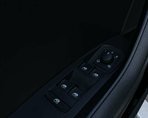 Белый Шкода Kodiaq, объемом двигателя 1.97 л и пробегом 200 тыс. км за 27500 $, фото 18 на Automoto.ua
