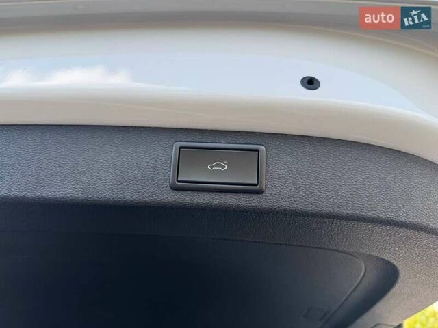 Шкода Kodiaq 2020 у Києві на Automoto.ua Білий Шкода Kodiaq, об'ємом двигуна 1.98 л та пробігом 72 тис. км за 28990 $, фото 21 на Automoto.ua