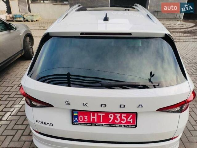 Білий Шкода Kodiaq, об'ємом двигуна 1.97 л та пробігом 190 тис. км за 30950 $, фото 16 на Automoto.ua