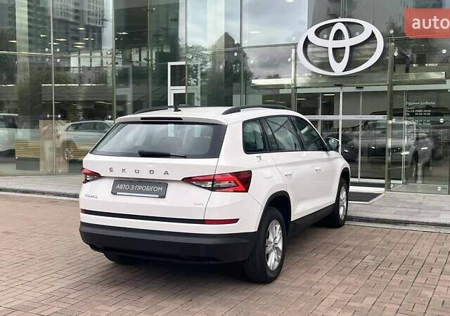 Шкода Kodiaq 2020 в Киеве на Automoto.ua Белый Шкода Kodiaq, объемом двигателя 1.98 л и пробегом 84 тыс. км за 25273 $, фото 16 на Automoto.ua