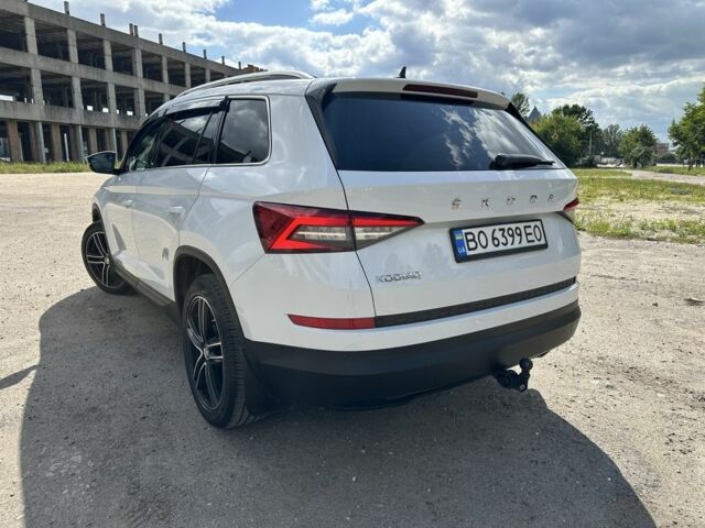 Белый Шкода Kodiaq, объемом двигателя 2 л и пробегом 199 тыс. км за 29900 $, фото 3 на Automoto.ua