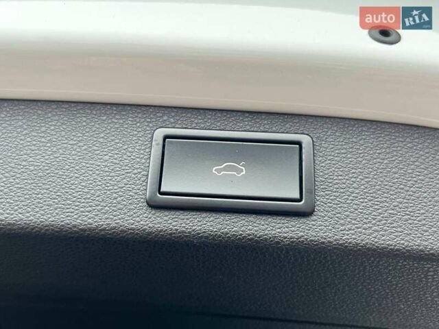 Білий Шкода Kodiaq, об'ємом двигуна 1.98 л та пробігом 75 тис. км за 29490 $, фото 30 на Automoto.ua