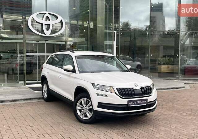 Шкода Kodiaq 2020 в Киеве на Automoto.ua Белый Шкода Kodiaq, объемом двигателя 1.98 л и пробегом 84 тыс. км за 25273 $, фото 17 на Automoto.ua