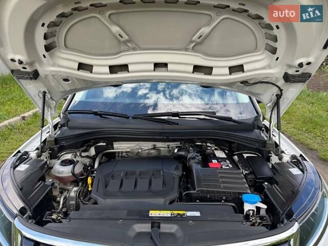 Белый Шкода Kodiaq, объемом двигателя 1.98 л и пробегом 33 тыс. км за 34500 $, фото 12 на Automoto.ua