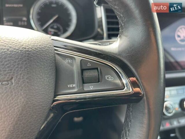 Шкода Kodiaq 2020 в Ужгороде на Automoto.ua Белый Шкода Kodiaq, объемом двигателя 1.97 л и пробегом 267 тыс. км за 26800 $, фото 30 на Automoto.ua