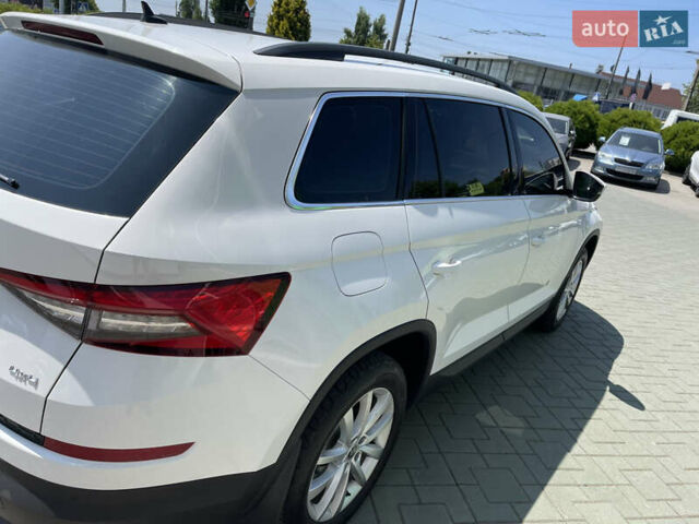 Белый Шкода Kodiaq, объемом двигателя 1.98 л и пробегом 234 тыс. км за 26000 $, фото 5 на Automoto.ua