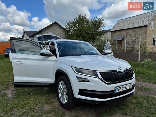 Белый Шкода Kodiaq, объемом двигателя 1.98 л и пробегом 33 тыс. км за 34500 $, фото 27 на Automoto.ua