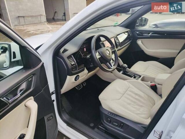 Білий Шкода Kodiaq, об'ємом двигуна 1.97 л та пробігом 190 тис. км за 30950 $, фото 23 на Automoto.ua
