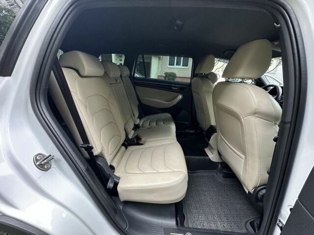 Белый Шкода Kodiaq, объемом двигателя 2 л и пробегом 199 тыс. км за 29900 $, фото 5 на Automoto.ua