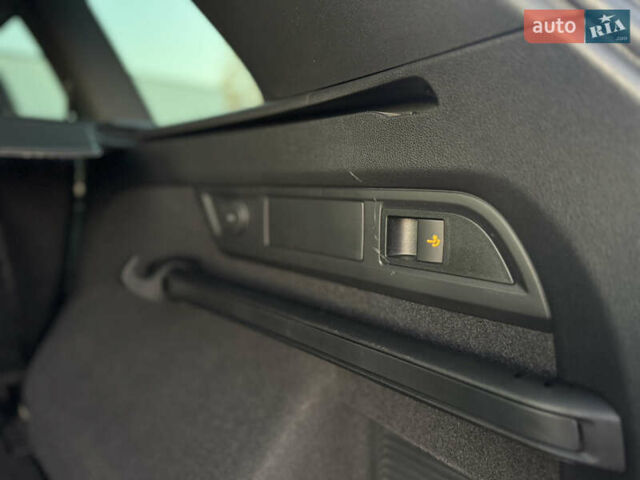 Белый Шкода Kodiaq, объемом двигателя 2 л и пробегом 195 тыс. км за 34999 $, фото 70 на Automoto.ua