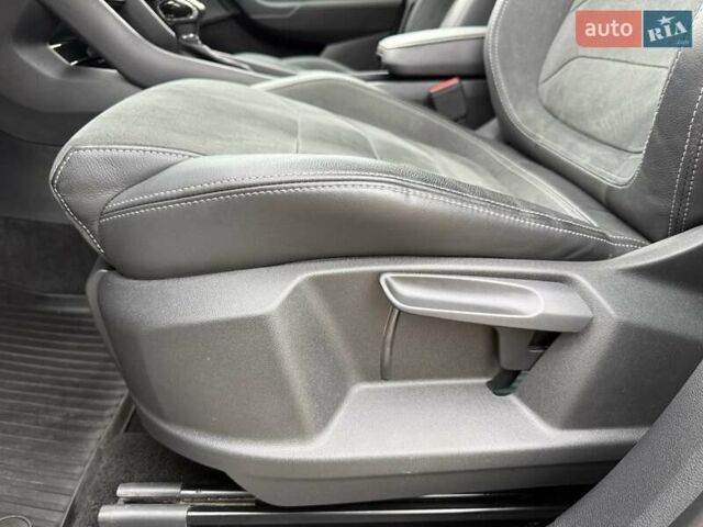 Белый Шкода Kodiaq, объемом двигателя 1.98 л и пробегом 56 тыс. км за 30500 $, фото 61 на Automoto.ua