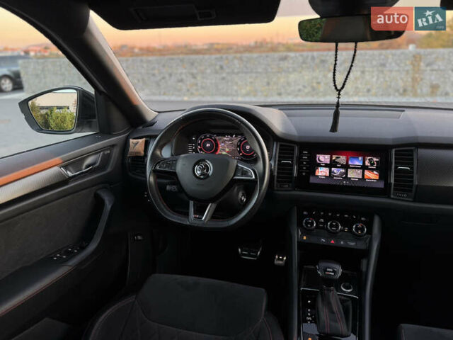 Белый Шкода Kodiaq, объемом двигателя 2 л и пробегом 195 тыс. км за 34999 $, фото 39 на Automoto.ua