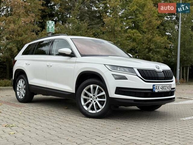 Белый Шкода Kodiaq, объемом двигателя 1.98 л и пробегом 56 тыс. км за 30500 $, фото 38 на Automoto.ua