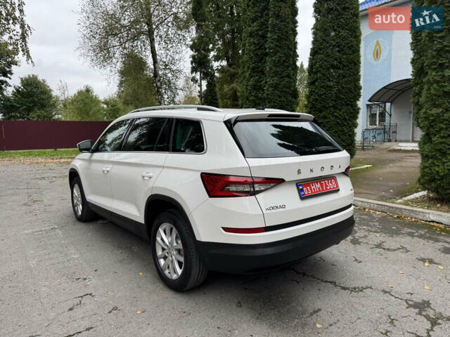 Белый Шкода Kodiaq, объемом двигателя 1.97 л и пробегом 237 тыс. км за 26500 $, фото 8 на Automoto.ua