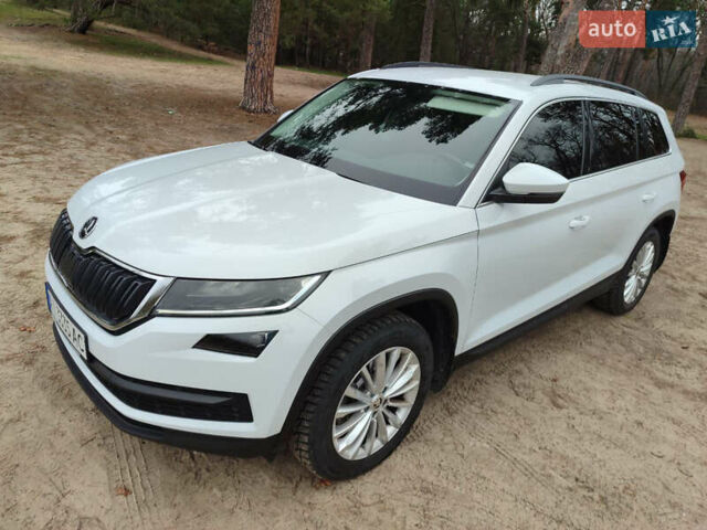 Белый Шкода Kodiaq, объемом двигателя 1.98 л и пробегом 74 тыс. км за 29500 $, фото 15 на Automoto.ua