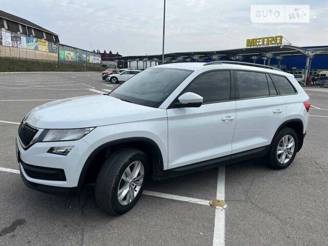 Белый Шкода Kodiaq, объемом двигателя 1.98 л и пробегом 150 тыс. км за 24300 $, фото 8 на Automoto.ua