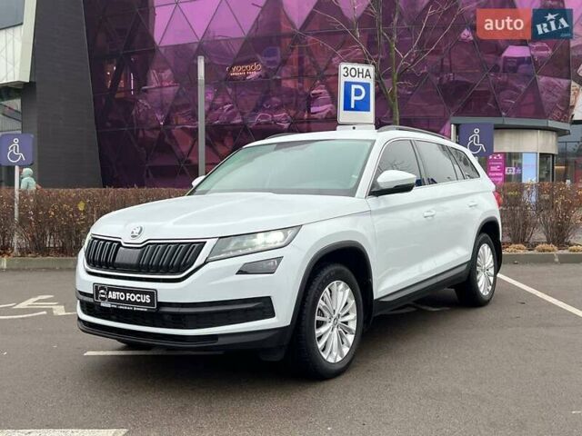 Білий Шкода Kodiaq, об'ємом двигуна 1.98 л та пробігом 75 тис. км за 29490 $, фото 2 на Automoto.ua