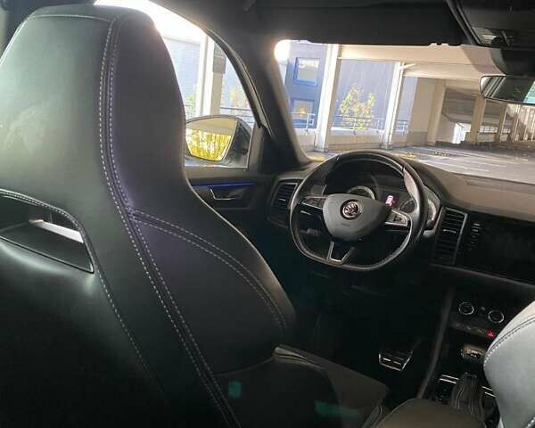 Шкода Kodiaq 2020 у Львові на Automoto.ua Білий Шкода Kodiaq, об'ємом двигуна 1.9 л та пробігом 156 тис. км за 20997 $, фото 11 на Automoto.ua
