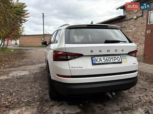 Белый Шкода Kodiaq, объемом двигателя 1.98 л и пробегом 232 тыс. км за 23000 $, фото 2 на Automoto.ua
