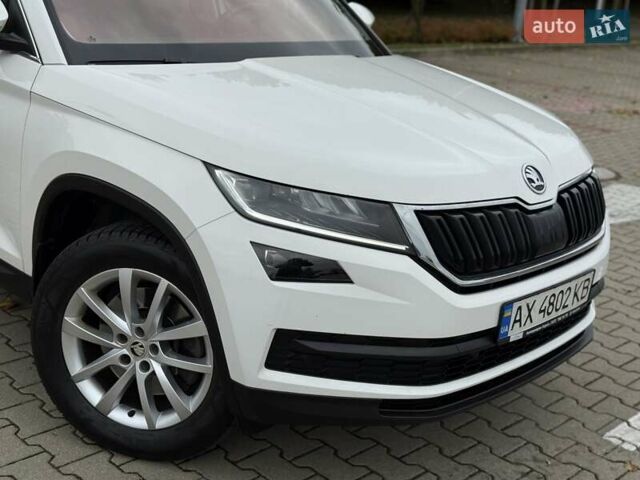 Белый Шкода Kodiaq, объемом двигателя 1.98 л и пробегом 56 тыс. км за 30500 $, фото 42 на Automoto.ua