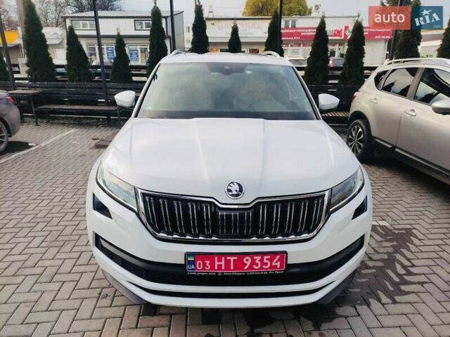 Білий Шкода Kodiaq, об'ємом двигуна 1.97 л та пробігом 190 тис. км за 30950 $, фото 8 на Automoto.ua