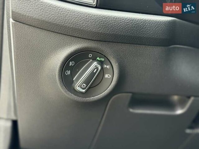 Белый Шкода Kodiaq, объемом двигателя 1.98 л и пробегом 56 тыс. км за 30500 $, фото 62 на Automoto.ua