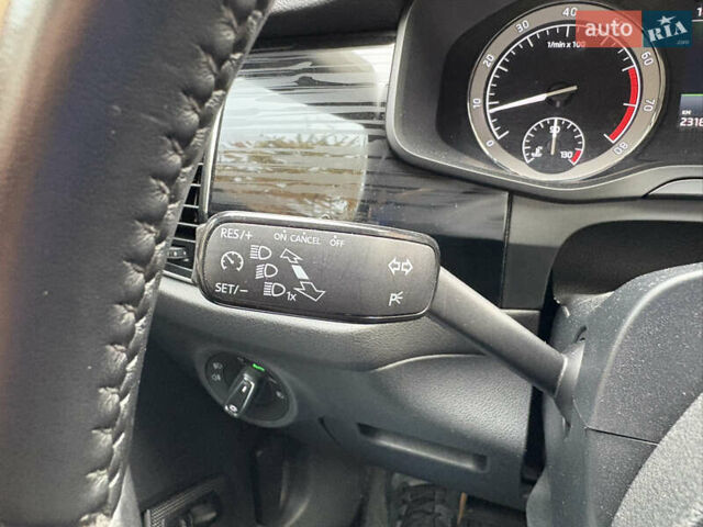 Белый Шкода Kodiaq, объемом двигателя 1.98 л и пробегом 232 тыс. км за 23000 $, фото 12 на Automoto.ua