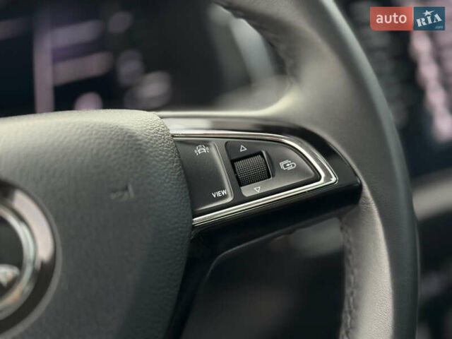Белый Шкода Kodiaq, объемом двигателя 2 л и пробегом 153 тыс. км за 35600 $, фото 49 на Automoto.ua
