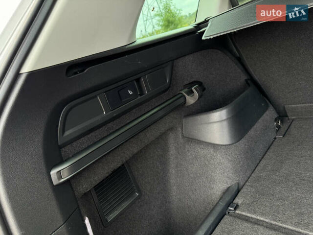 Белый Шкода Kodiaq, объемом двигателя 2 л и пробегом 153 тыс. км за 35600 $, фото 114 на Automoto.ua