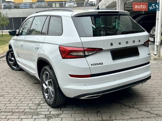 Белый Шкода Kodiaq, объемом двигателя 1.98 л и пробегом 70 тыс. км за 33900 $, фото 12 на Automoto.ua