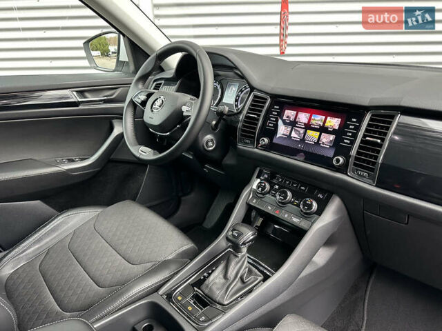 Белый Шкода Kodiaq, объемом двигателя 2 л и пробегом 199 тыс. км за 26750 $, фото 54 на Automoto.ua