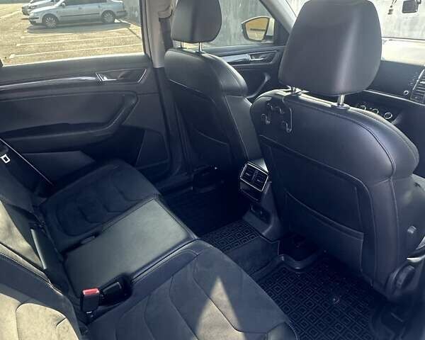 Білий Шкода Kodiaq, об'ємом двигуна 1.98 л та пробігом 195 тис. км за 23800 $, фото 4 на Automoto.ua